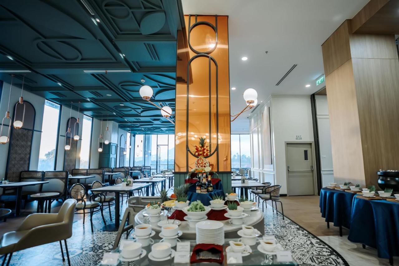 Luwansa And Convention Center Hotel 4*