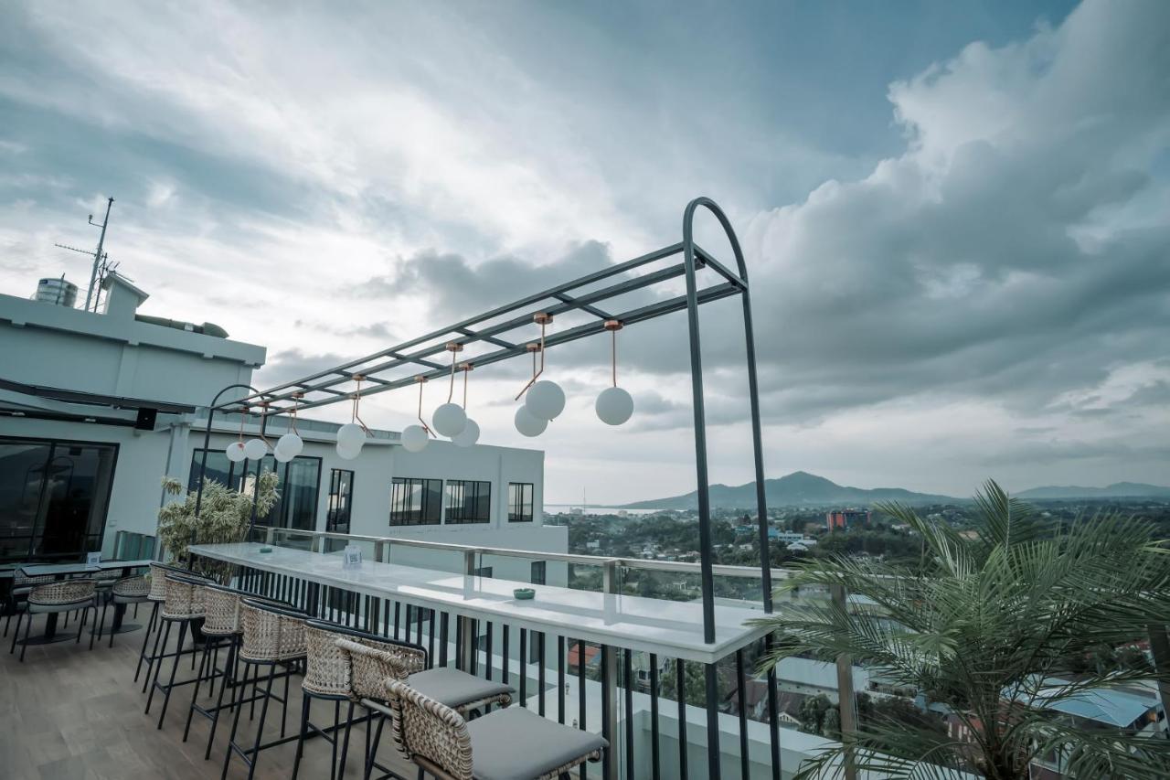 Hotel Luwansa And Convention Center Manado