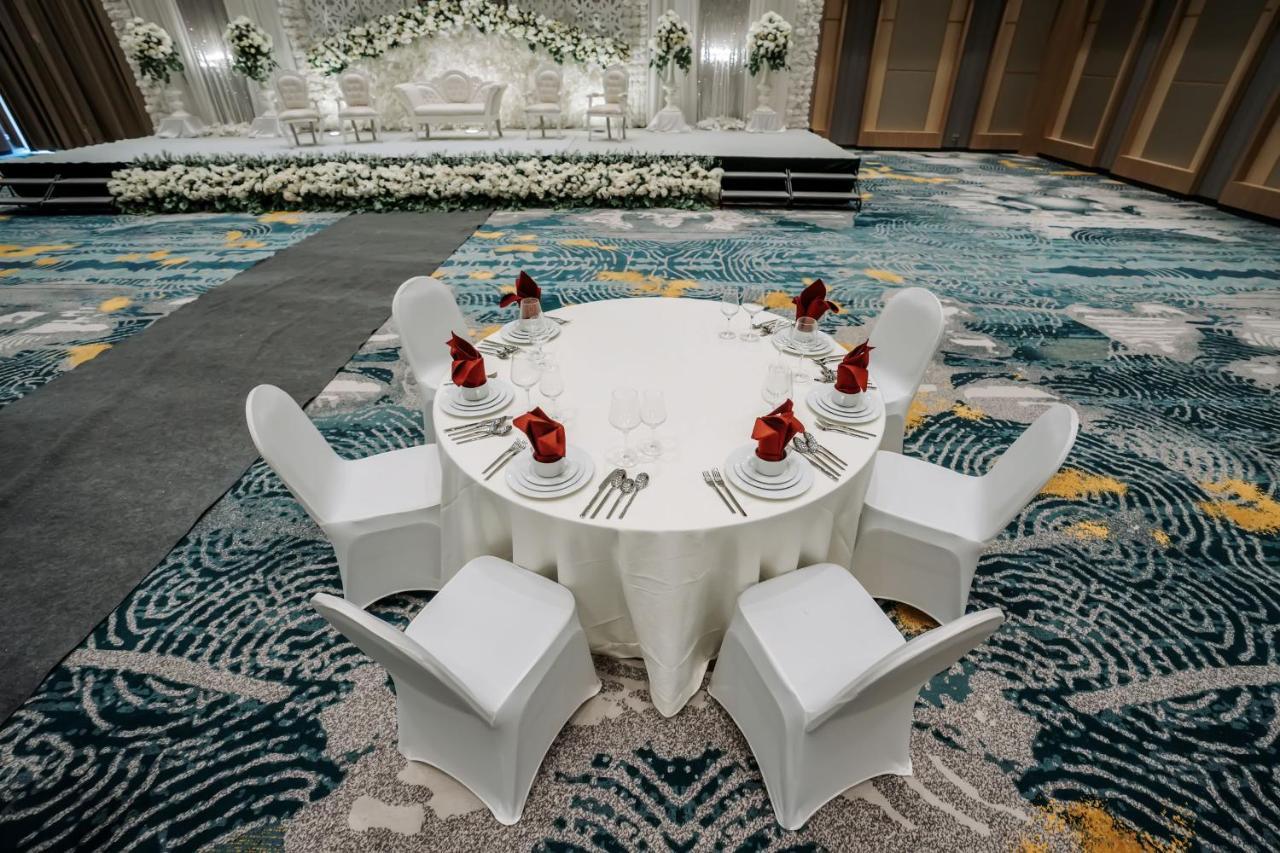 Luwansa And Convention Center Manado